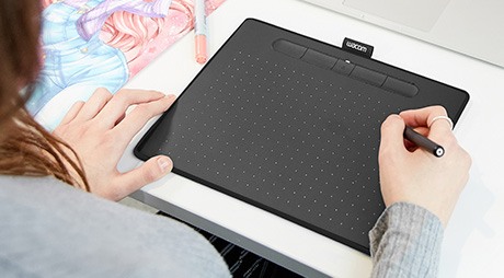 WACOM Intuos M Bluetooth - Schwarz