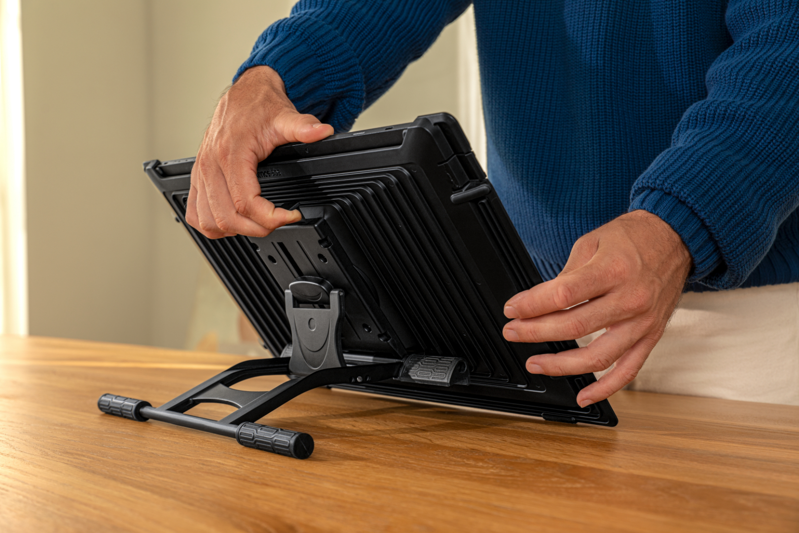 Xencelabs Stift Display 16" Essential  + Desktop Easel